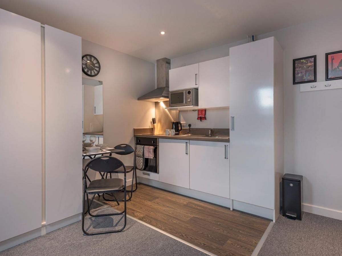 링컨 Pass The Keys Cosy High Street Studio With Free Parking 아파트 외부 사진